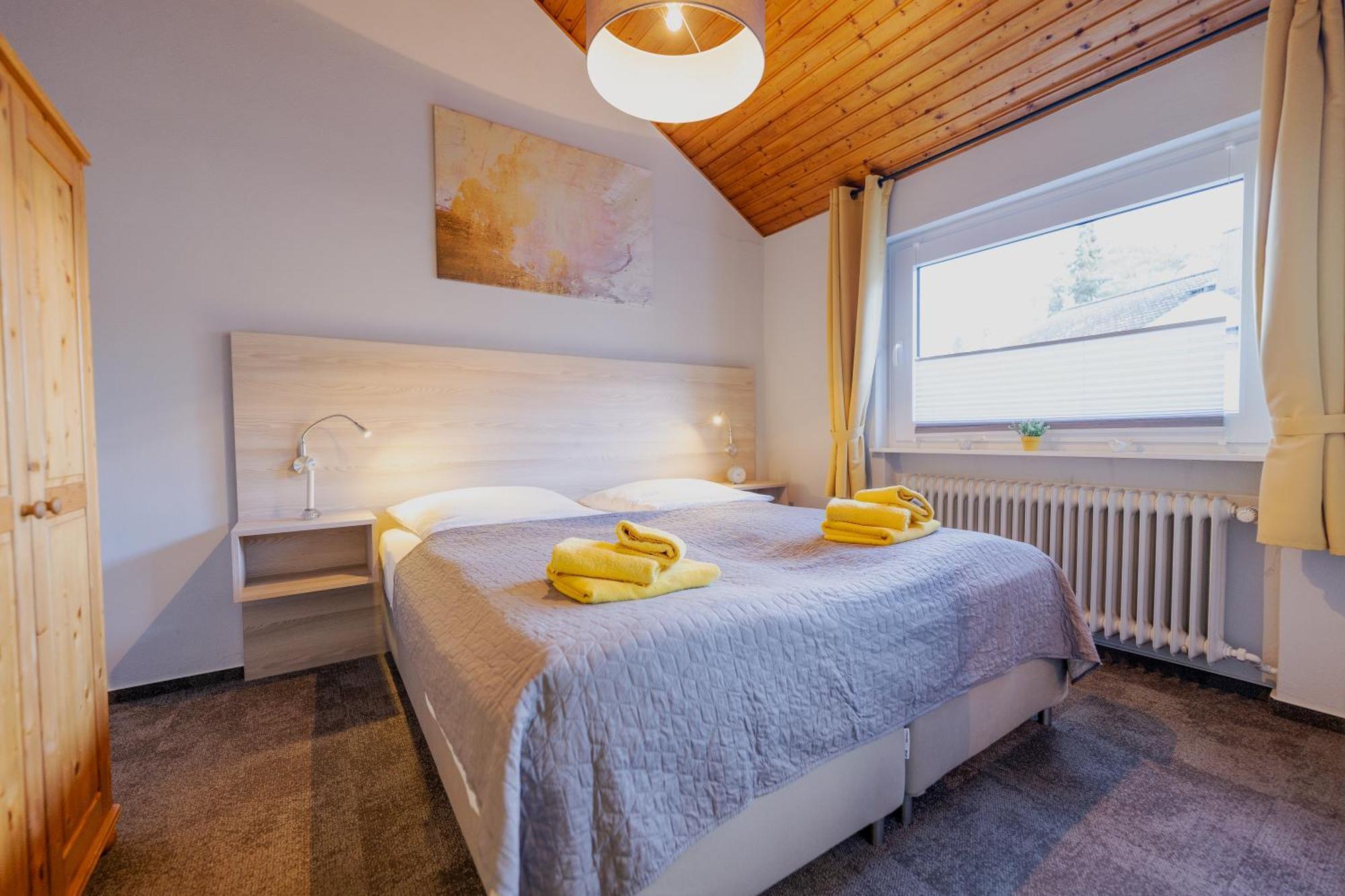 Ferienhaus Schoene Aussicht Ferienwohnung Gelb Hemfurth-Edersee Kültér fotó